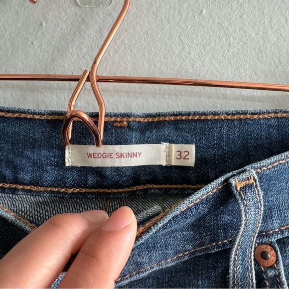 Women’s Levi’s Wedgie Skinny Fit Size 32 Plus Size - Picture 5 of 9